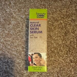 Beauty Guru Natural Clear Skin Serum with Tea Tree — Green
